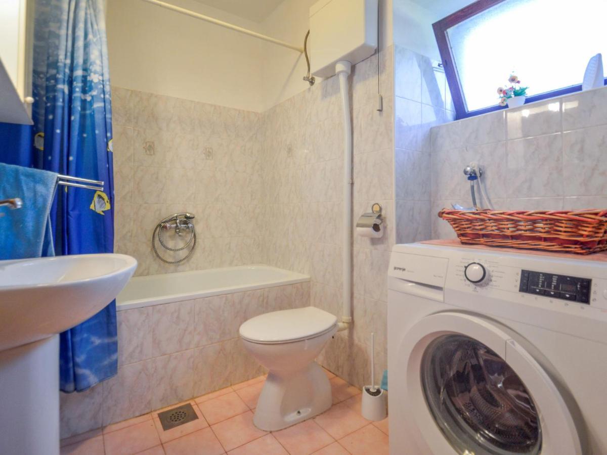Holiday Home Laura - Pul470 By Interhome Pula Exterior foto
